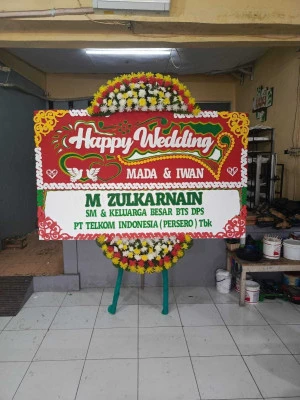 Papan Bunga di Kalensari Compreng